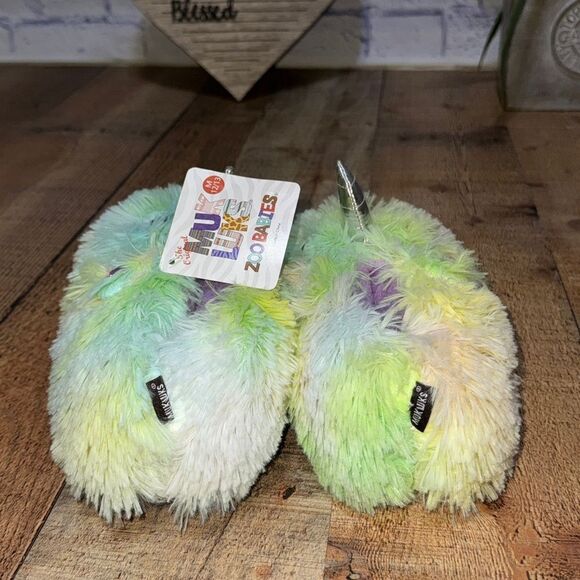 Girls' MUK LUKS Unicorn Slipper

New - Picture 4 of 7